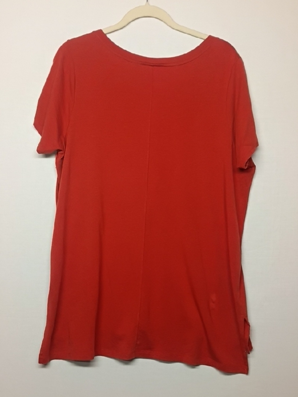 Tahari V-Neck Short Sleeve Tee - Picture 5 of 7